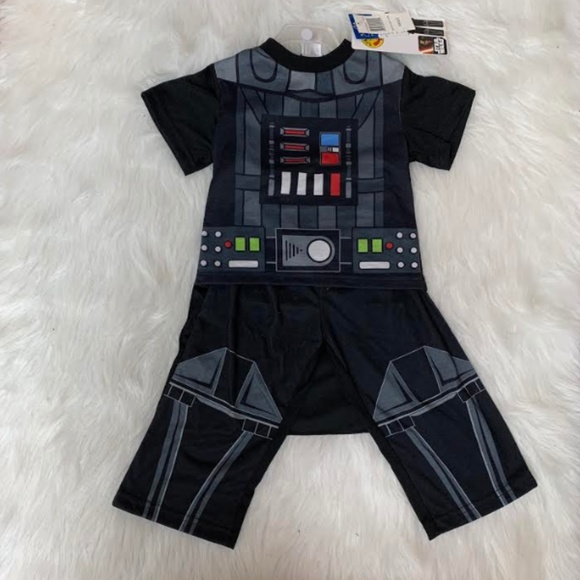 NEW Star Wars Darth Vadar 2-Piece Boys Pajama Set - Picture 1 of 3